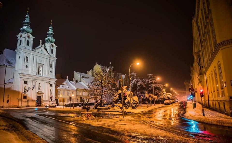 Belvarosi Erdesz-Lak Шопрон Екстериор снимка